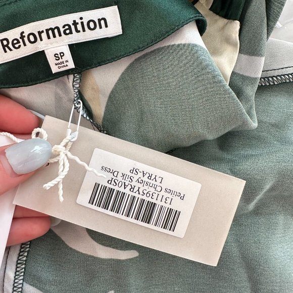 Reformation Chrisley Wrap Silk Mini Dress Lyra Green Floral V-Neck Long Sleeve - Picture 4 of 12
